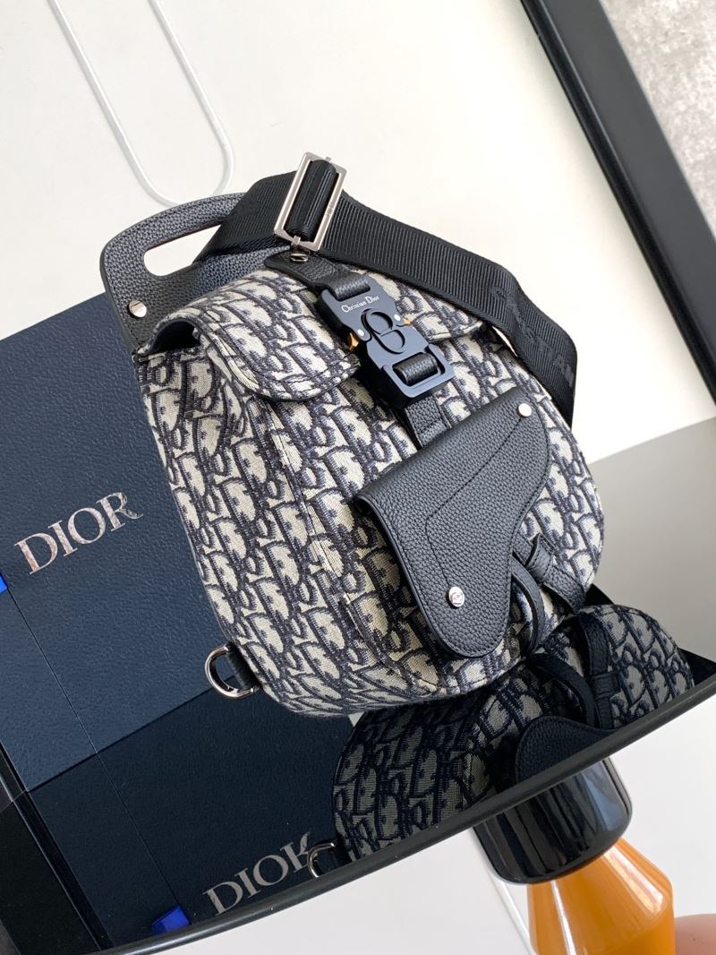 chr1st1an D10r waist chest packs